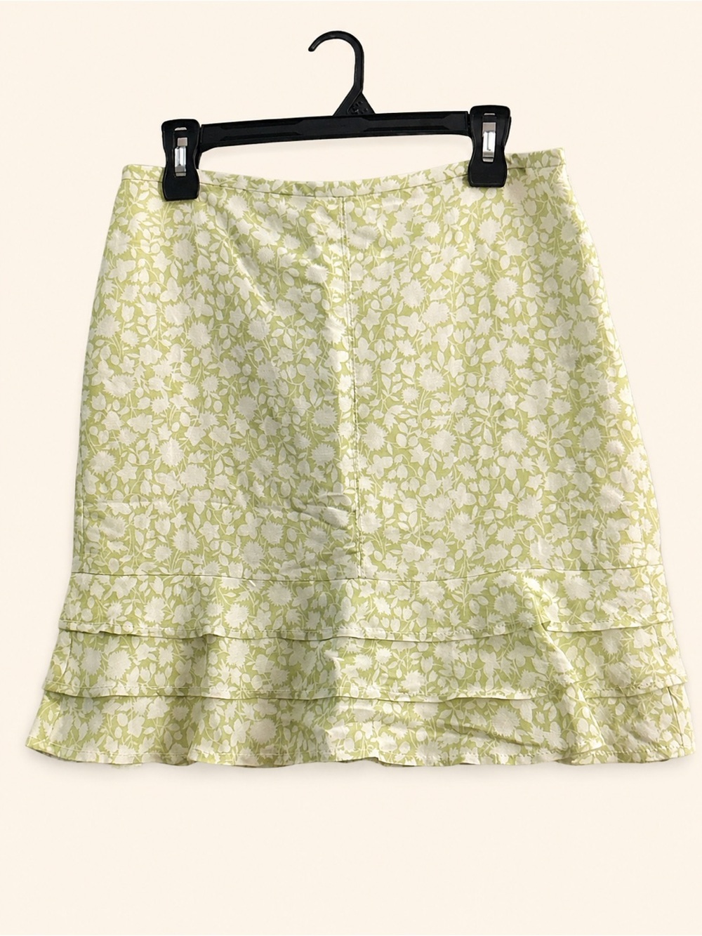 Loft Ann Taylor Vibrant Lime and White Floral Skirt Size 8 Petite Like New